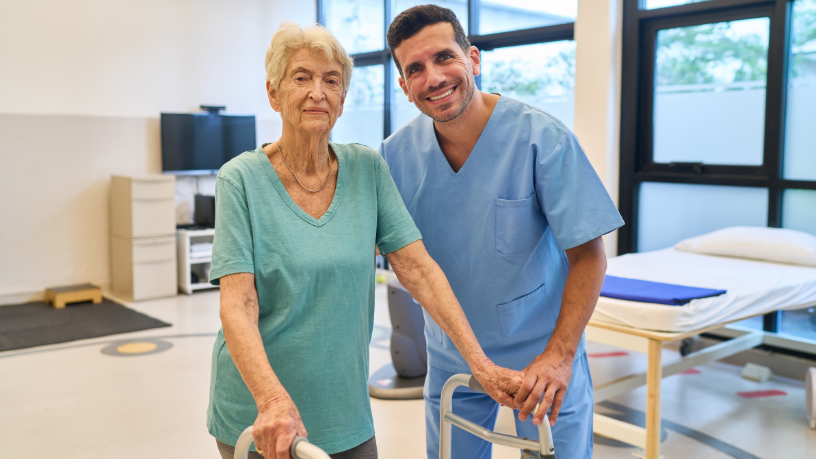 Prevenção e atendimento público de qualidade se unem para promover bem-estar ao idoso, em uma jornada apoiada pelo Sindnapi - Sindicato Nacional dos Aposentados, Pensionistas e Idosos.