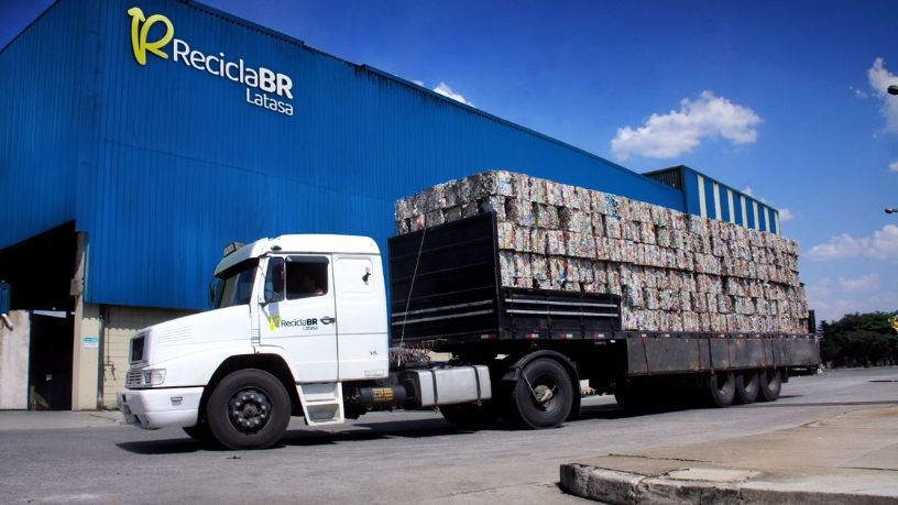 Futuro sustentável impulsionado pela urban mining com a ReciclaBR.
