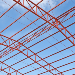 Saiba como escolher entre laje treliçada e nervurada para sua obra com orientações técnicas de Valderci Malagosini Machado.