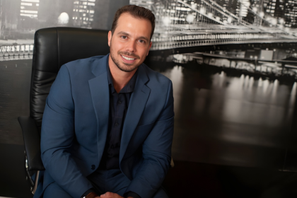 Felipe Rassi explica por que o mercado de créditos estressados ganhou relevância no Brasil e como fatores econômicos e jurídicos ampliaram o interesse por esse segmento.