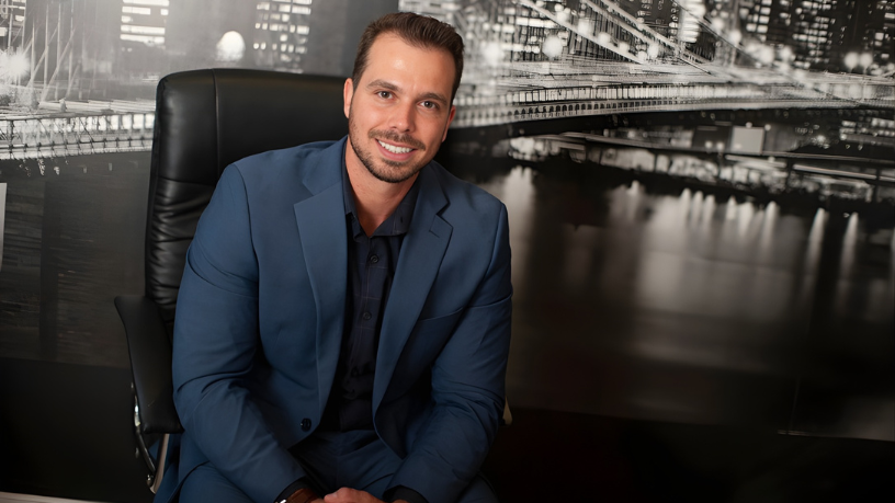 Felipe Rassi explica por que o mercado de créditos estressados ganhou relevância no Brasil e como fatores econômicos e jurídicos ampliaram o interesse por esse segmento.